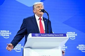 Trump e la gaffe a Davos, Groenlandia diventa Islanda
