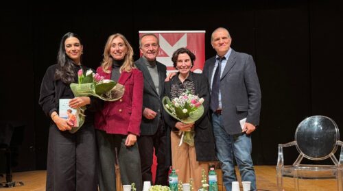 Stefania Auci conquista Trapani: sala gremita al San Domenico per “L’alba dei leoni”