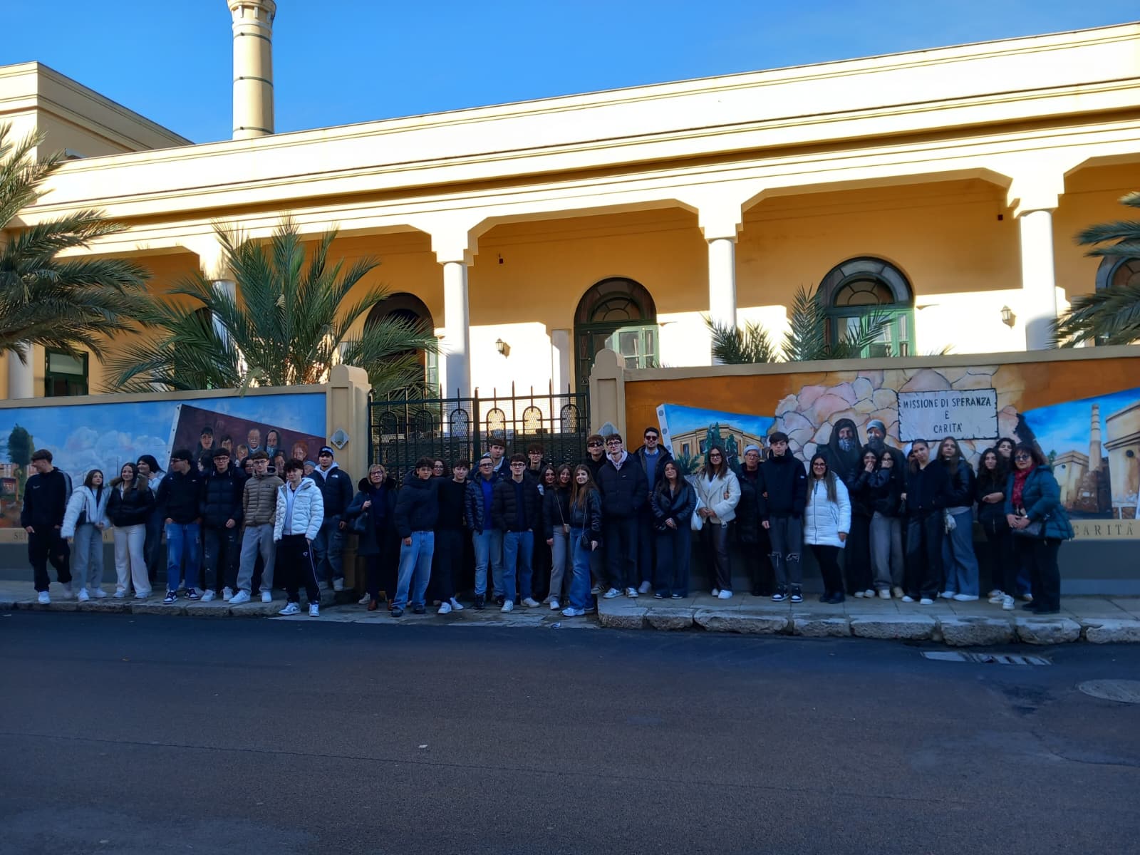 Mussomeli, l’Hodierna visita la Missione “Speranza e Carità” di Biagio Conte