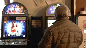 Scommesse clandestine, la Cassazione conferma misura cautelare per una persona: “Legami con associazione criminale”