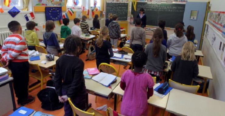 Tragedia di Crans-Montana, l’8 gennaio un minuto di silenzio nelle scuole siciliane alla ripresa delle lezioni dopo le festività natalizie