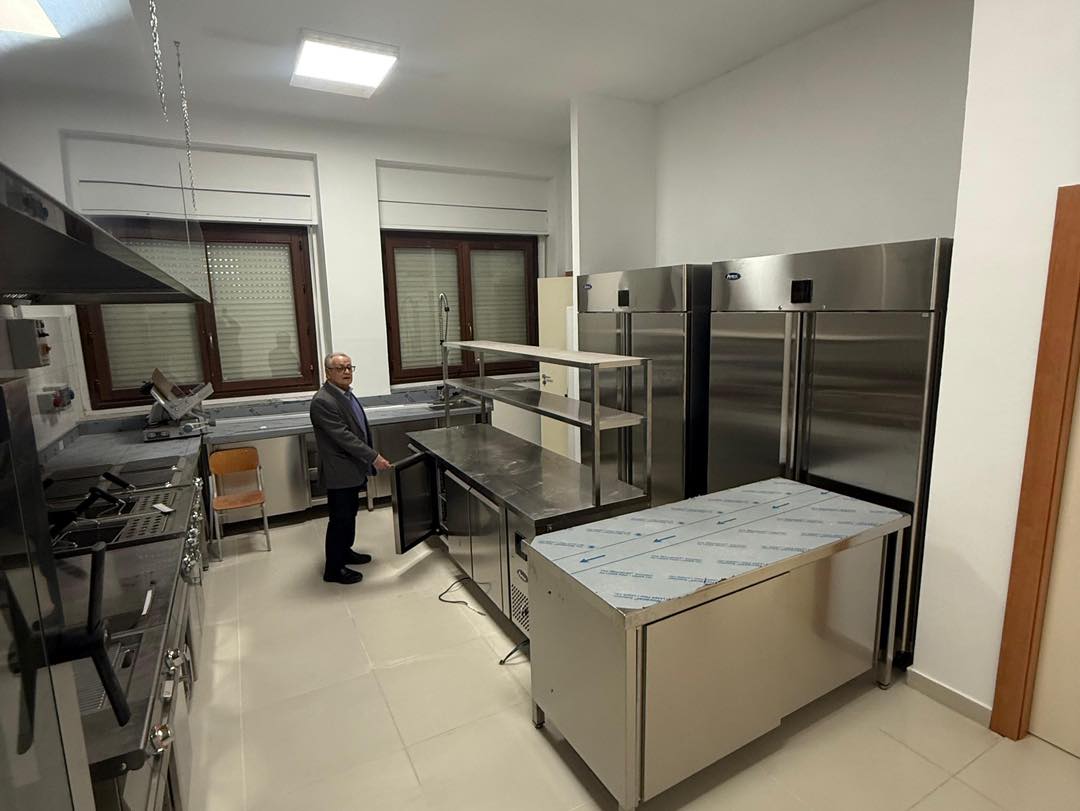 Santa Caterina. Completati presso il plesso scolastico “Michele Capra” i lavori della nuova mensa