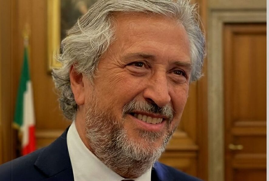 Caltanissetta, “È tutta colpa del sindaco”: Roberto Gambino racconta in un libro i cinque anni di sindacatura