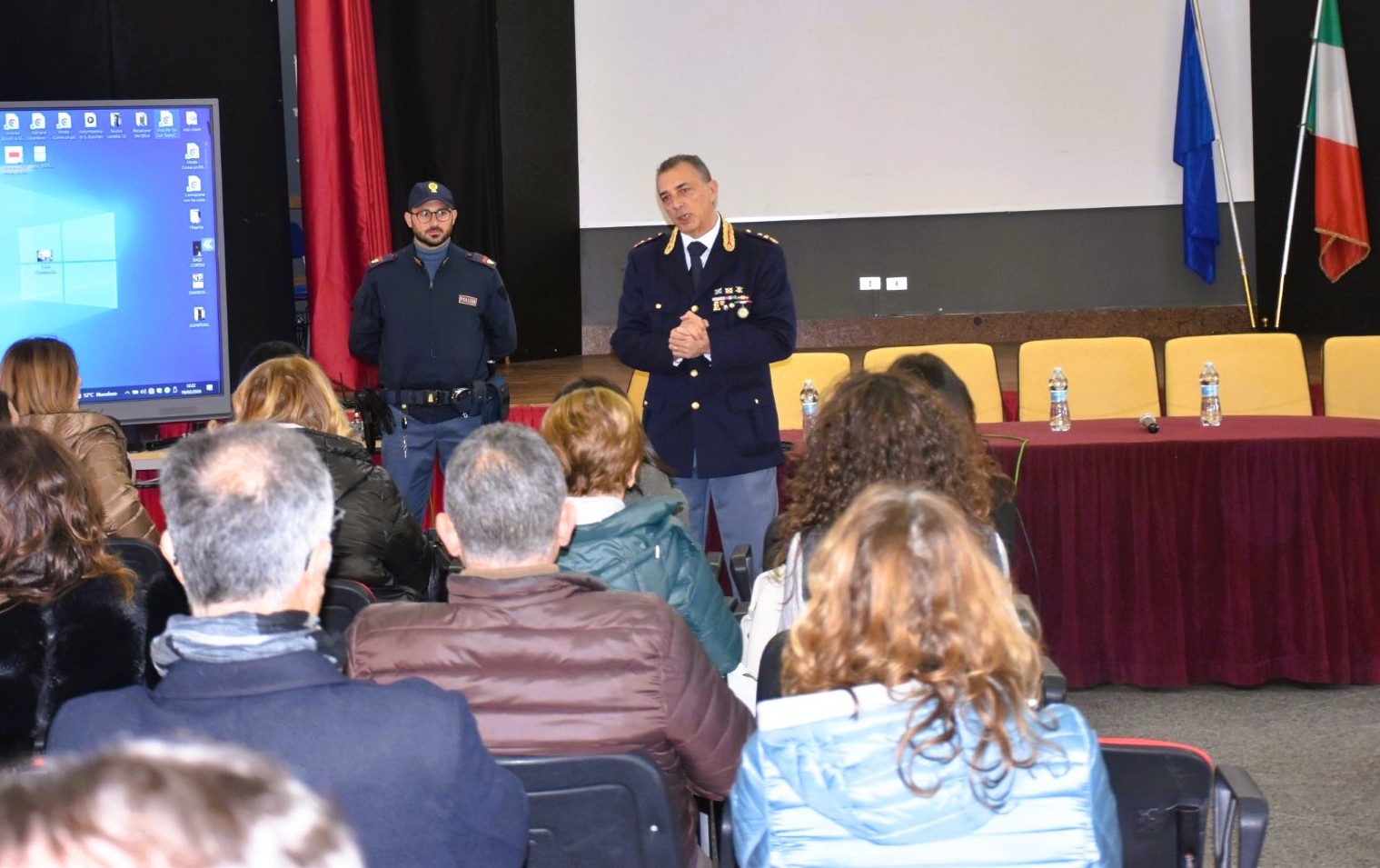 Niscemi, “Tutele e obblighi dei docenti in quanto pubblici ufficiali”: incontro con il vice questore Giovanni Minardi