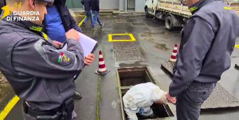GdiF sequestra 8mila litri di gasolio “annacquato”, denunciati i gestori di un distributore di carburante a Paternò