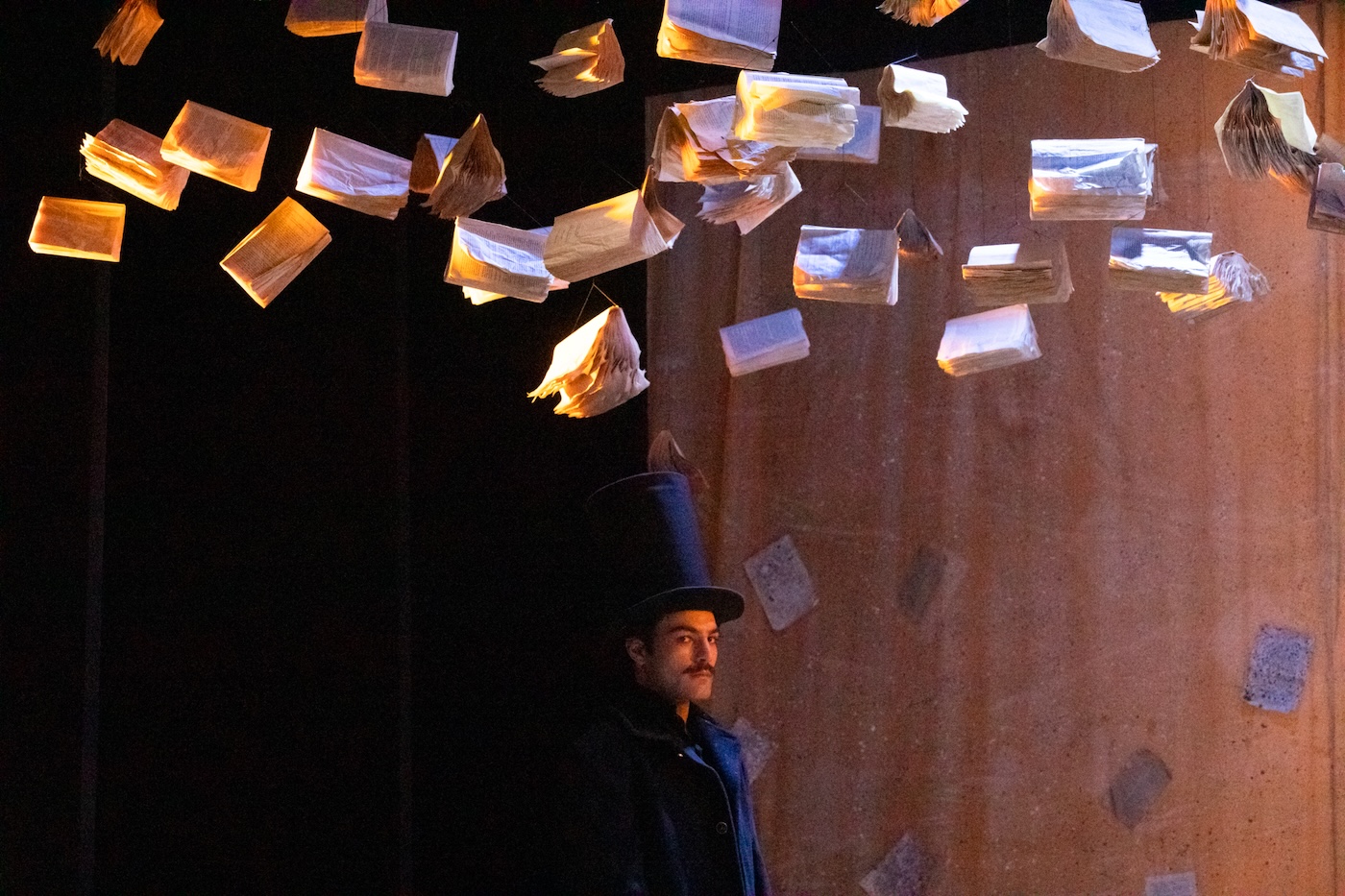 Al teatro Biondo di Palermo il 26 febbraio debutta “Angeli in biblioteca” con la regia di Claudio Collovà