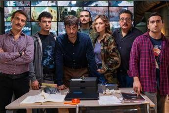Ascolti tv martedì 3 febbraio, ‘L’Invisibile’ su Rai1 domina il prime time