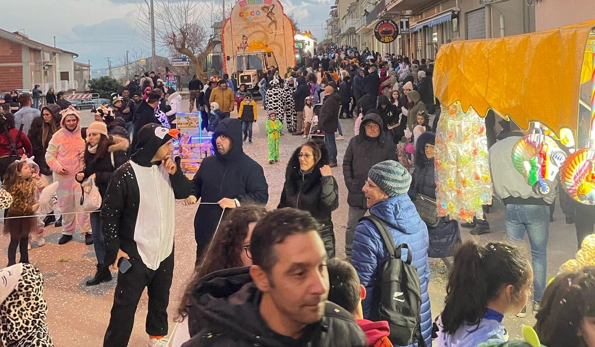 Il Carnevale delle Madonie si chiude in festa a Pianello di Petralia Soprana