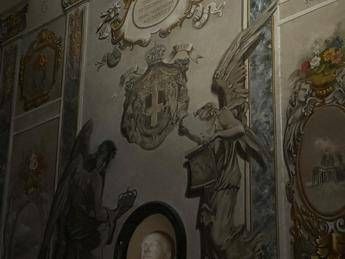 Cancellato il volto dell’angelo simile a Meloni nella cappella di San Lorenzo in Lucina