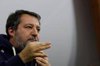 Crisi carburanti, Salvini: “Ue continua a dormire e ci blocca sugli aiuti”