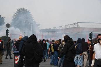 Disordini nei cortei pro Pal a Torino, eseguite 18 misure cautelari