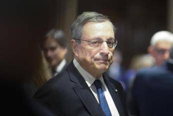 Draghi in Belgio sprona i leader Ue: “Urgente investire”