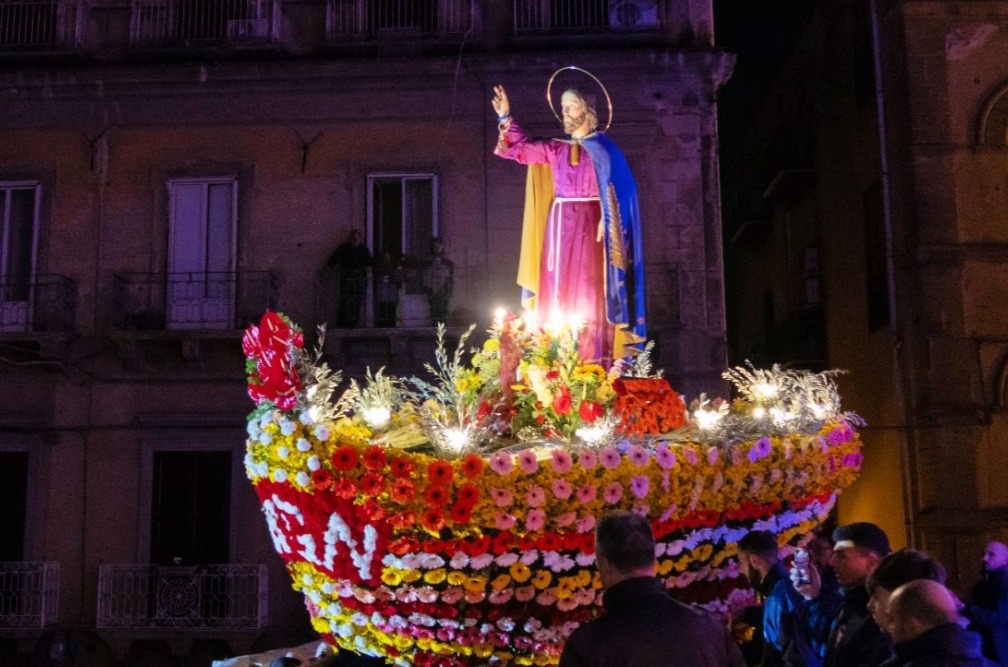 Caltanissetta. Si rinnova la tradizione delle esposizioni itineranti del simulacro di Gesù Nazareno