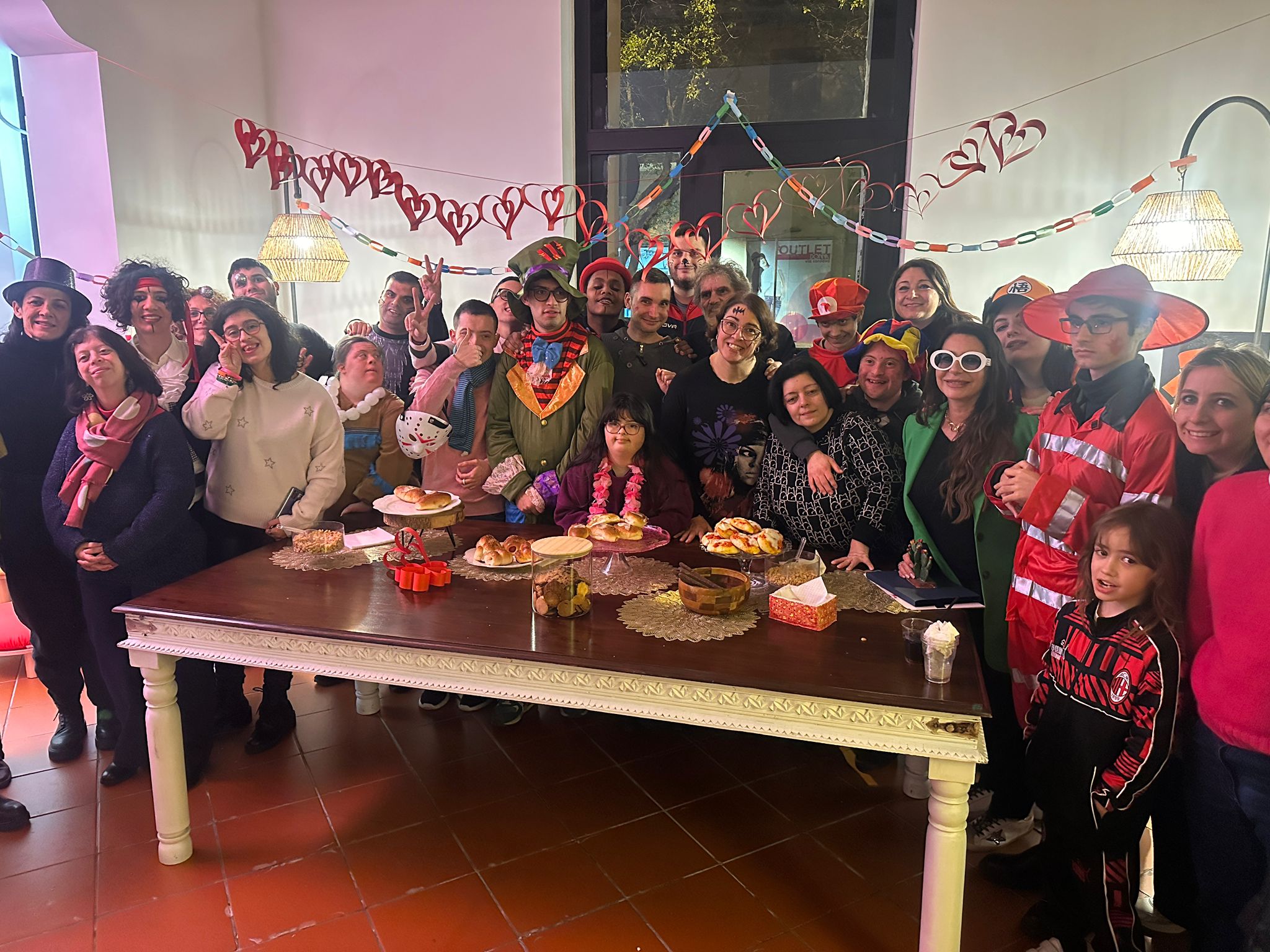 Palermo, nuovo pulmino per i ragazzi con disabilità di Lab360: la consegna diventa festa di comunità