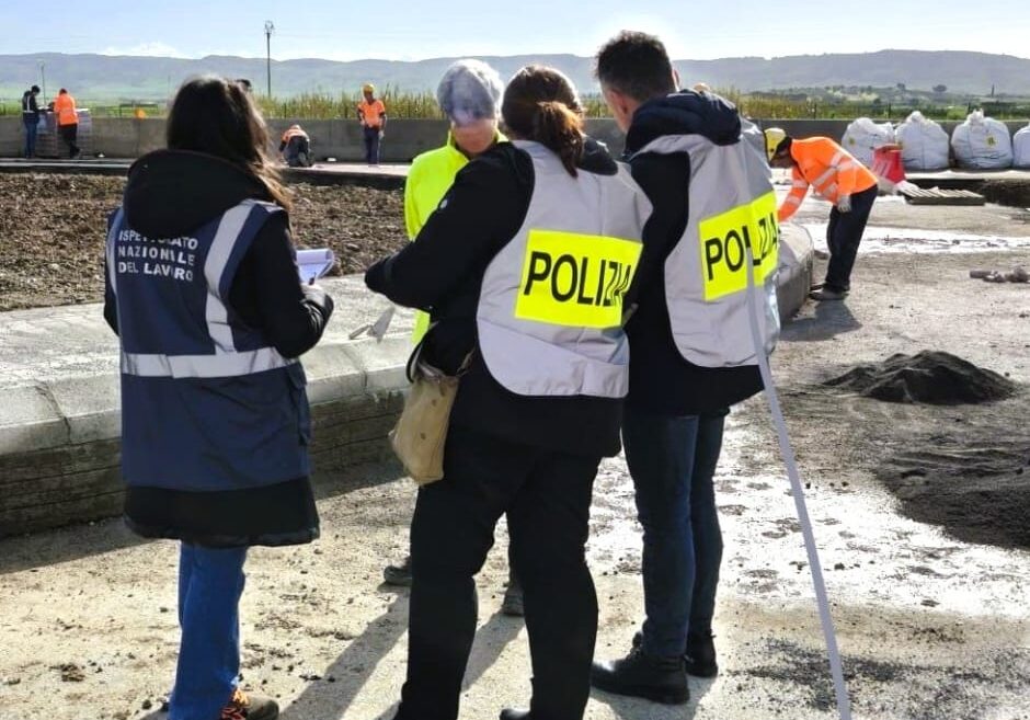 Gela, cantieri stradali lungo la SS117 bis: controlli congiunti della Polizia di Stato e dell’Ispettorato Nazionale del Lavoro