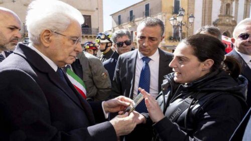 Niscemi. Aurora Pitino morta nell’incidente sulla Sp11, l’appello della mamma a Mattarella: «Le parlo con il cuore addolorato, si metta in sicurezza quella strada»