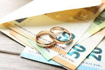 Lascia tutto all’amante, figlio fa causa per l’eredità e vince