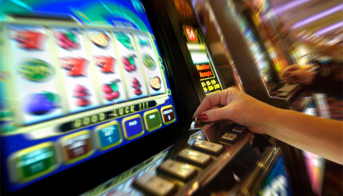 San Cataldo. Incontro di prevenzione sulla ludopatia: studenti degli Istituti “Balsamo” e “Carducci” al centro dell’iniziativa