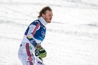 Milano Cortina, incubo McGrath: ‘butta’ l’oro in slalom, scappa nel bosco e si dispera