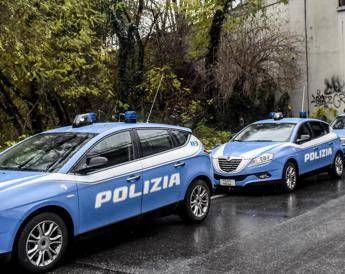 Milano, sparatoria in zona Rogoredo tra rapinatore e polizia: l’uomo è gravissimo