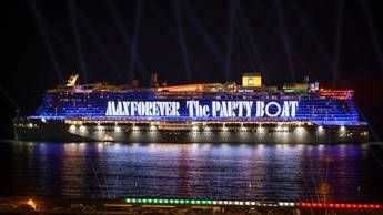 Sanremo, Costa Crociere ‘accende’ festival con la Crociera della Musica e Max Pezzali