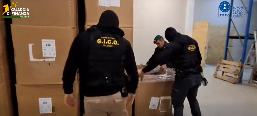 GdF Palermo, sequestrato stabilimento industriale per la produzione clandestina di sigarette