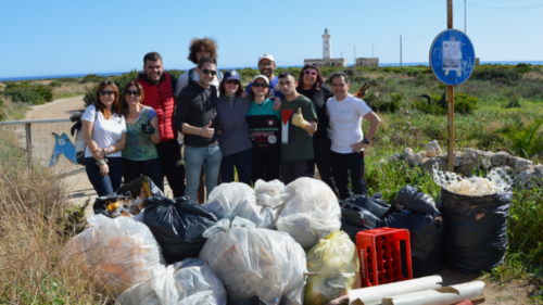 Green Challenge, giornata di pulizia ambientale al Plemmirio, Sebastian Colnaghi: “È solo l’inizio”