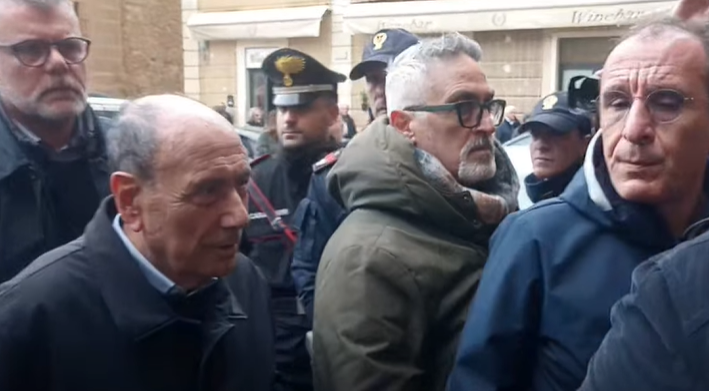 Schifani a Niscemi, un cittadino grida: “Servono subito i soldi”