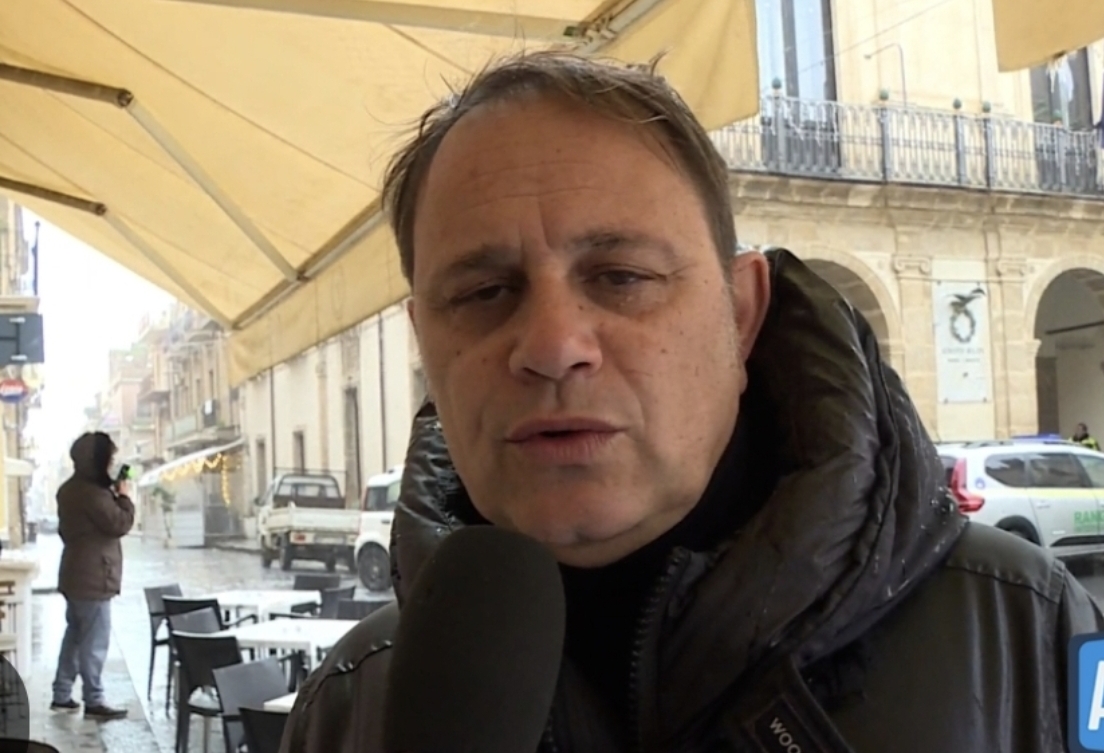 Avrebbe imposto assunzioni in ditta mense comunali, sindaco di Niscemi a giudizio