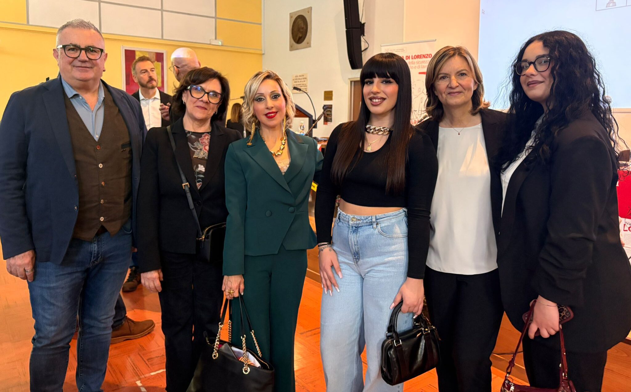 Caltanissetta, le alunne Chiara Guarino e Alessia Caruso dell’Istituto “Galilei-Di Rocco” ricevono il primo premio al Memorial Lorenzo Parrelli a Trieste