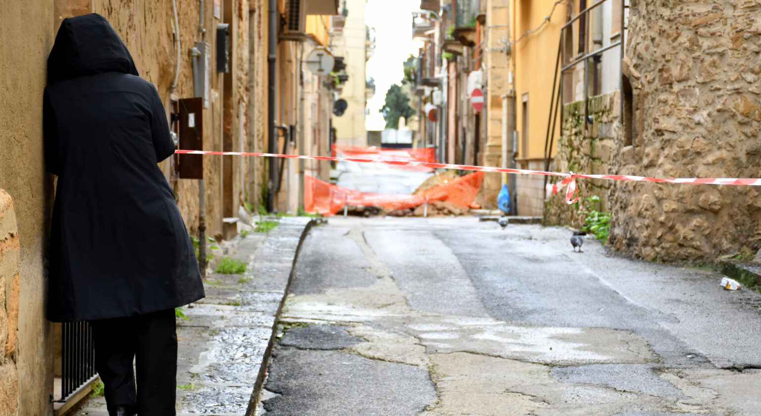 Frana Niscemi, lunedì al via i pagamenti dei primi 78 contributi: 800 euro per famiglia