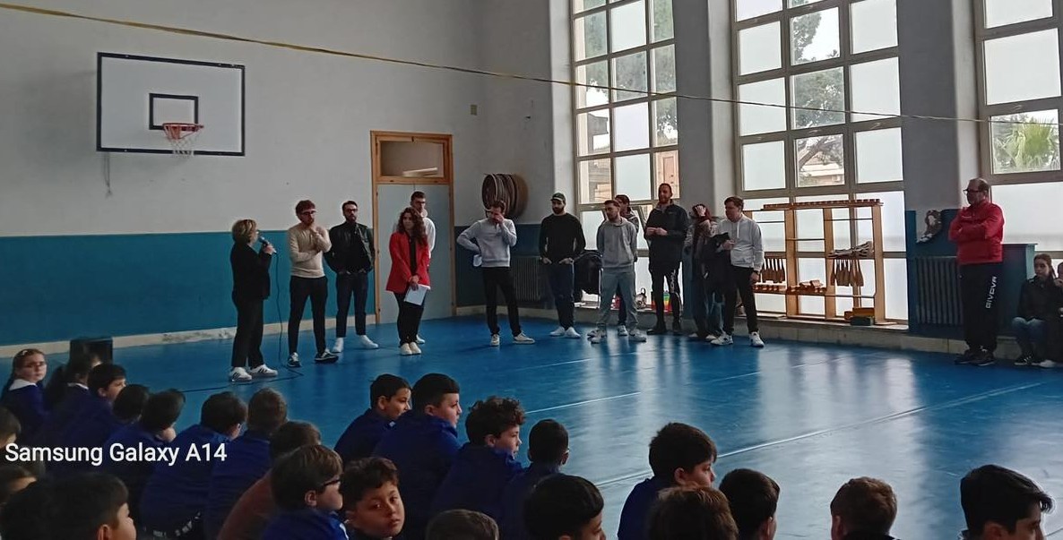 Delia. L’Associazione Settimana Santa dagli alunni della scuola primaria e secondaria di 1° grado per rafforzare le tradizioni