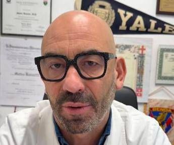 Bassetti: “Trump blocca report su effetti vaccino covid”
