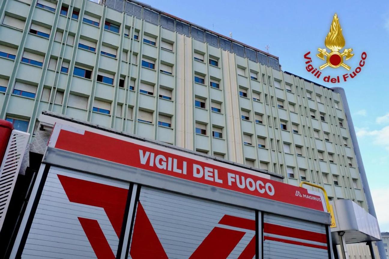 Incendio all’ospedale Cannizzaro di Catania, esposto Codacons sul tavolo della Procura