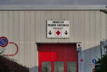 Cos’è la meningite, malattia che ha colpito il figlio di Sal Da Vinci da piccolo