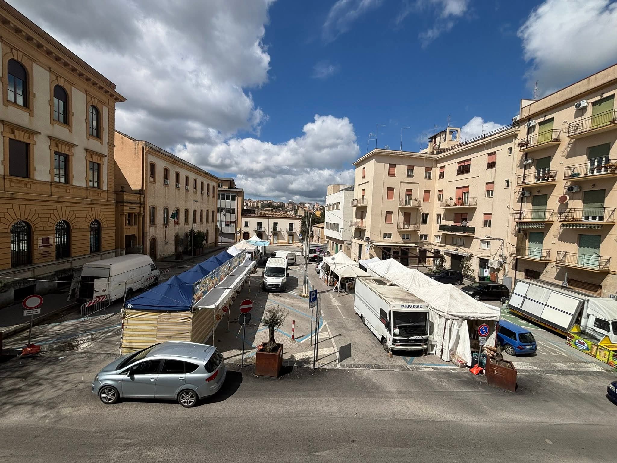 Caltanissetta. Settimana Santa e spazi destinati all’asporto, Gambino: “I commercianti a cui sono stati assegnati gli stalli in piazza Marconi potrebbero avere un danno economico”