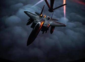 Iran, primo jet Usa colpito: F-15 costretto a atterraggio d’emergenza