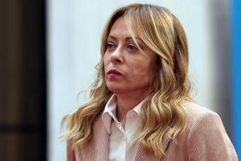 Vannacci dalla Gruber parla di Destra “autentica”. Meloni: “Siamo noi la vera Destra”