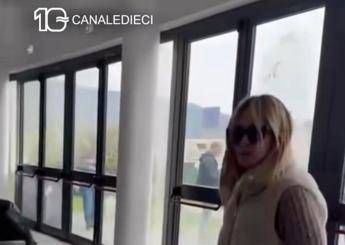 Meloni, pomeriggio a Tivoli da mamma: in tribuna al palazzetto per le gare della figlia Ginevra