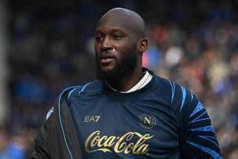Napoli, Lukaku fuori rosa? L’attaccante non si presenta all’allenamento, il club: “Valutiamo provvedimenti”