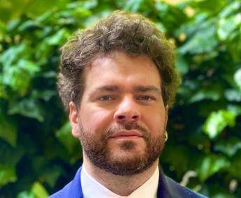 “Possibile 200 dollari a barile, l’Ue consideri la riduzione dei consumi”. L’allarme dell’esperto