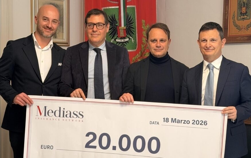 Niscemi, consegnati i primi 20.000 euro per la ricostruzione della scuola