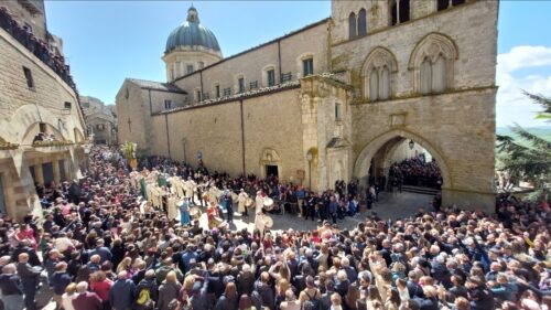 Gangi celebra la Domenica delle Palme: un rito millenario tra fede, tradizione e comunità