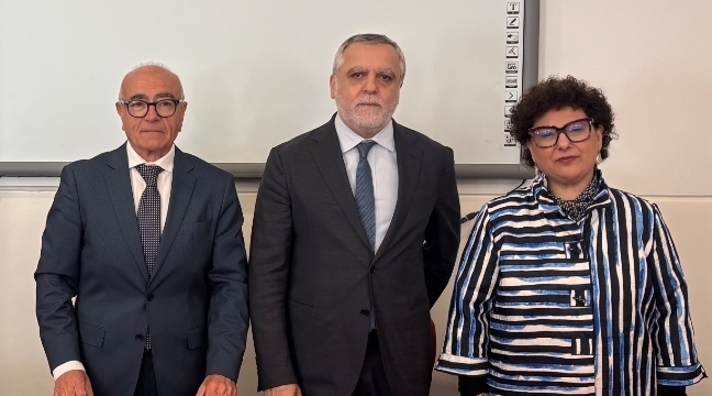 A lezione contro le insidie del web Parte a Palermo dal liceo Garibaldi il progetto del patentino digitale