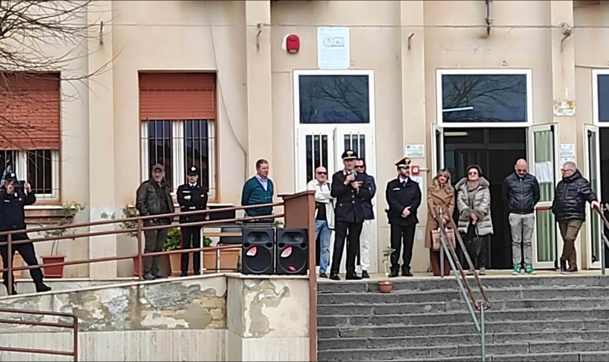 San Cataldo. Istituto Comprensivo “G. Carducci”, “L’Albero di Falcone”: un simbolo di legalità piantato nel cuore della scuola