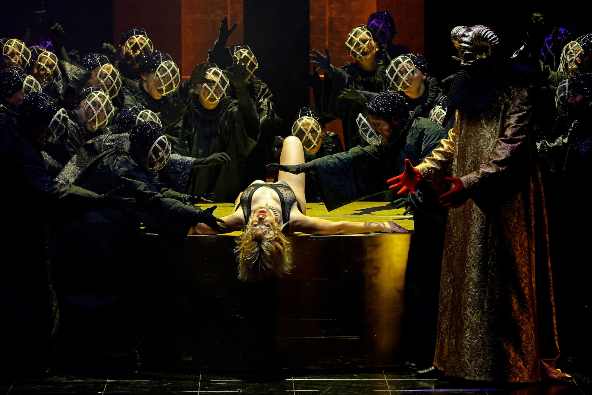 Una “Semiramide” dark. Il capolavoro di Rossini per la prima volta al Teatro Massimo di Palermo