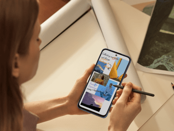 TCL e lo smartphone con lo schermo di carta: innovazioni e benessere