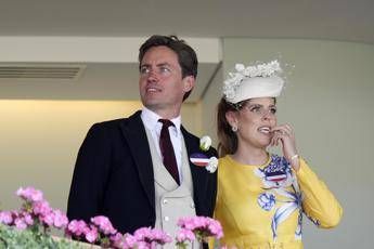 Troppa pressione per il caso Epstein, anche la principessa Beatrice vuole trasferirsi all’estero