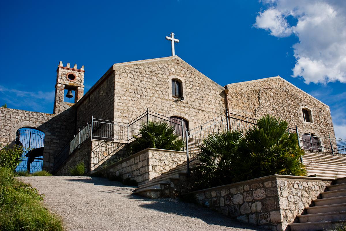 Pellegrinaggi a piedi da Mussomeli a Castel Bilici il 9 e 10 maggio 2026