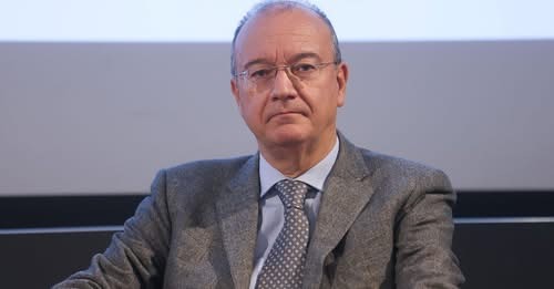 Scuola. Rinnovato il contratto per i docenti. Il ministro Valditara: “Risultato storico”